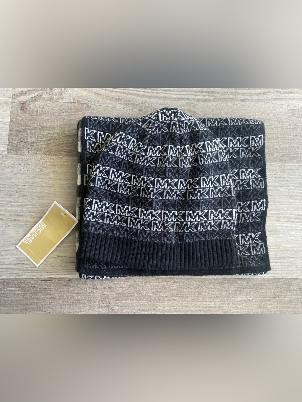 NWT Michael Kors Black & White MK Logo Scarf and Reversible Beanie Set